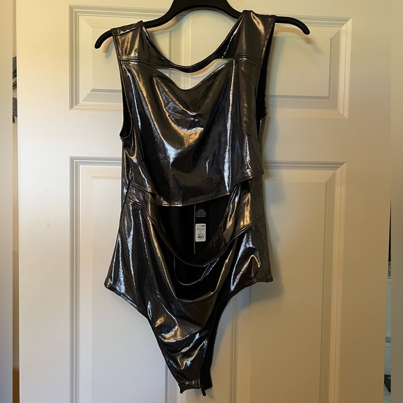 NEW! Fashion Nova Women’s Move On Cur Out Bodysuit - Picture 2 of 6